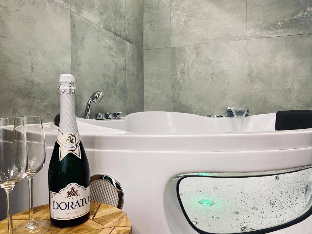 Premium Jacuzzi For Couples, Old Town Kraków
