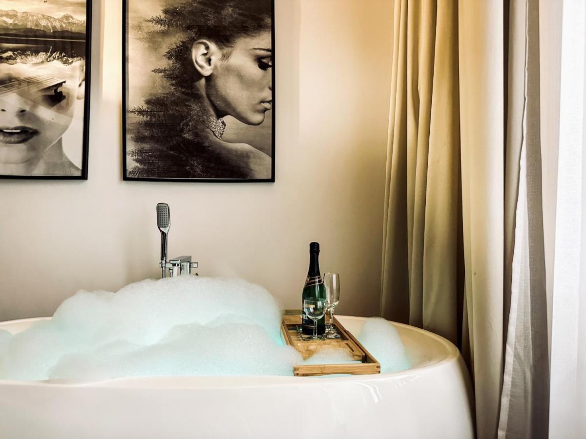 Premium Jacuzzi For Couples, Old Town * Kraków